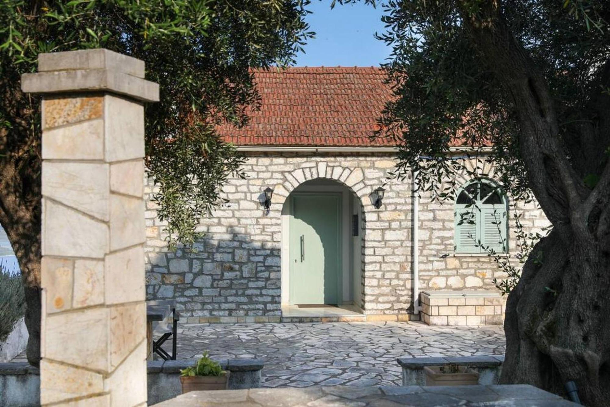 Sinies Cottage Agnítsini Exterior foto